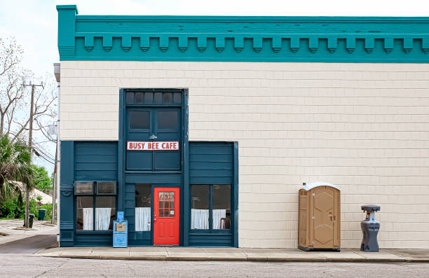 Best Portable toilet rental cost  in West Jefferson, OH